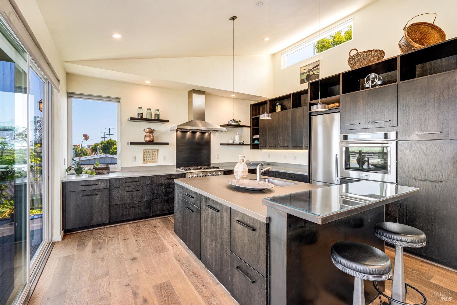 Detail Gallery Image 13 of 46 For 1364 Milton Rd, Napa,  CA 94559 - 3 Beds | 2 Baths
