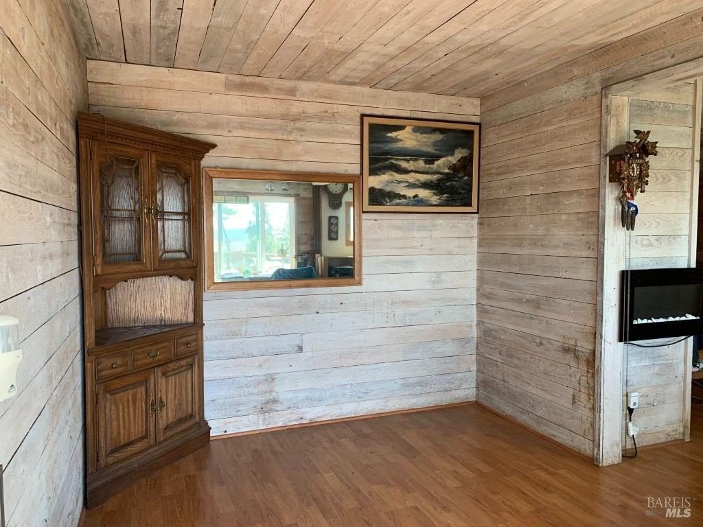 Detail Gallery Image 13 of 19 For 38882 Honey Run Ln, Gualala,  CA 95445 - 1 Beds | 1 Baths
