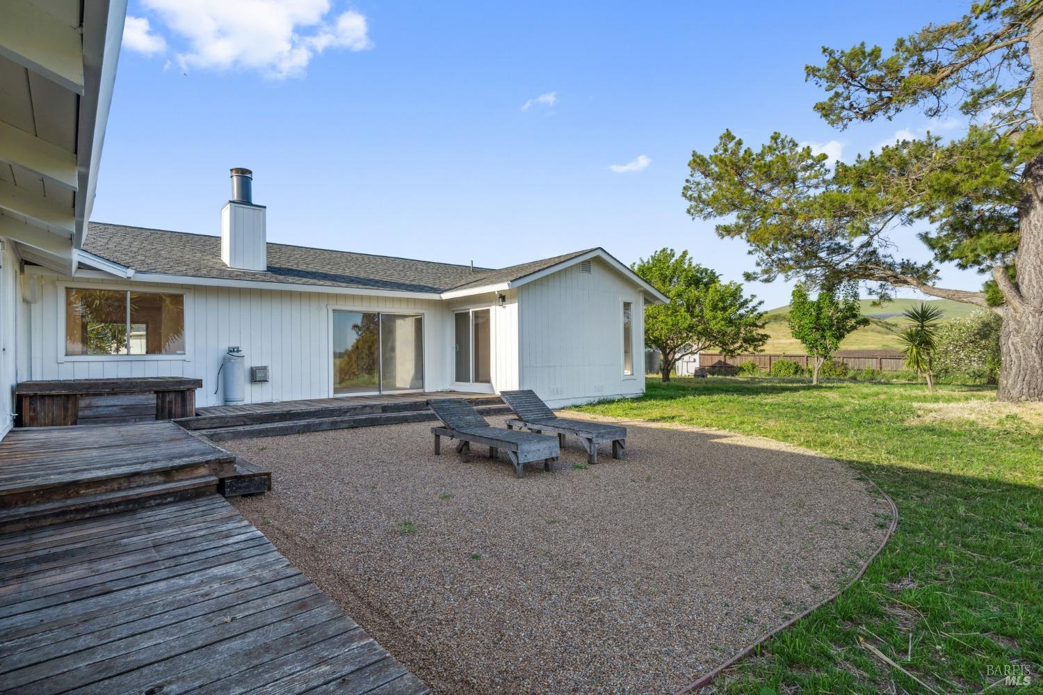 Detail Gallery Image 22 of 73 For 5082 Lakeville Hwy, Petaluma,  CA 94954 - 5 Beds | 4 Baths