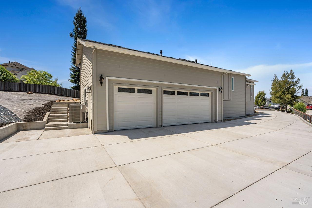 Detail Gallery Image 46 of 47 For 2022 Stony Oak Ct, Santa Rosa,  CA 95403 - 4 Beds | 3/1 Baths