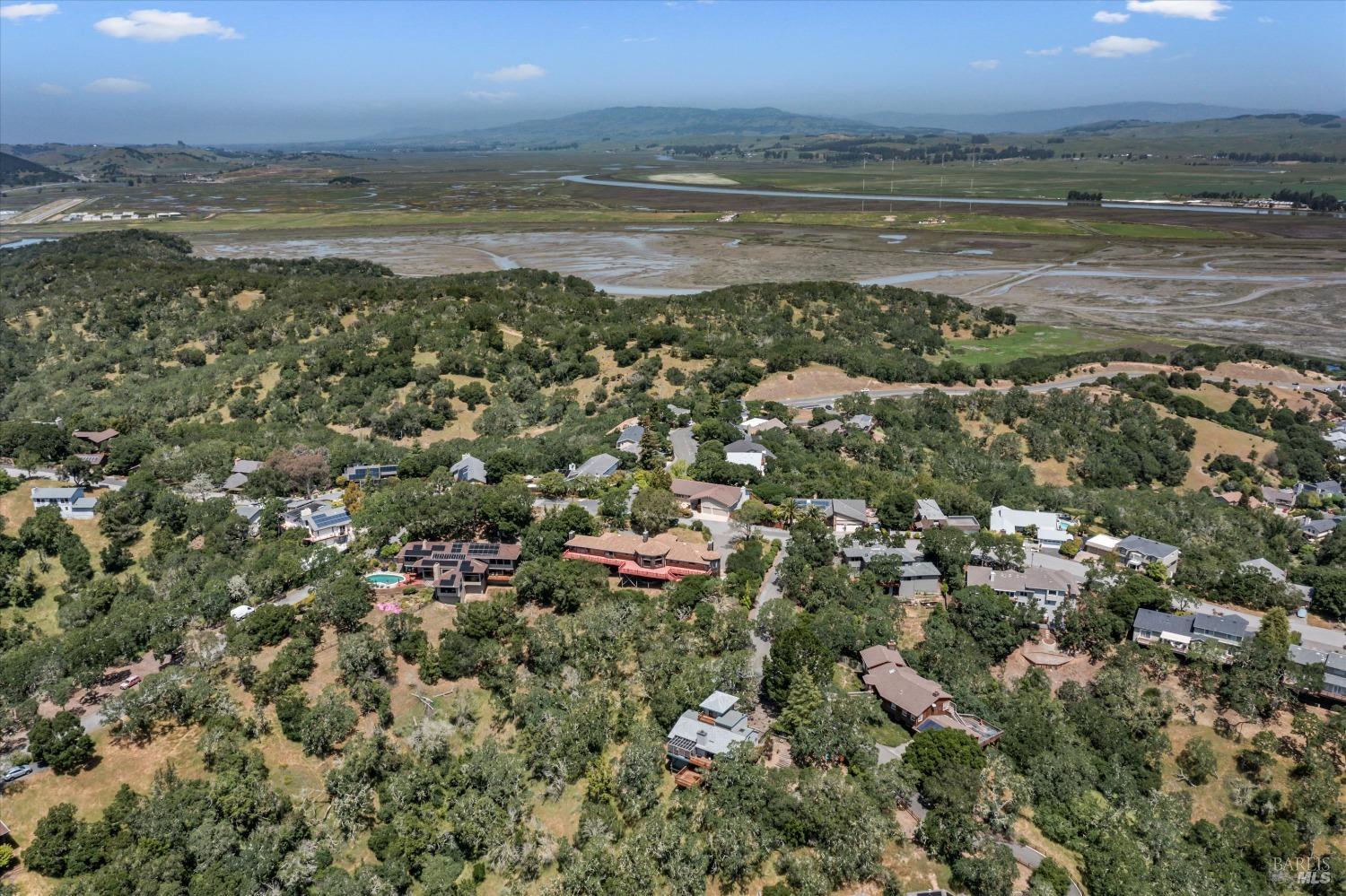 Detail Gallery Image 43 of 45 For 2319 Laguna Vista Dr, Novato,  CA 94945 - 3 Beds | 2/1 Baths