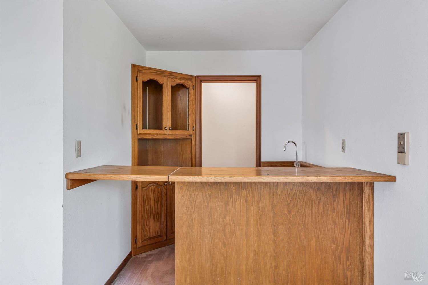 Detail Gallery Image 17 of 45 For 2319 Laguna Vista Dr, Novato,  CA 94945 - 3 Beds | 2/1 Baths