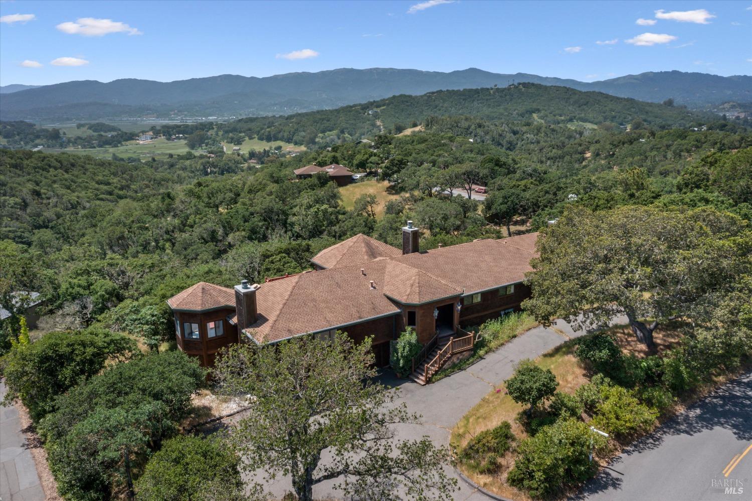 Detail Gallery Image 38 of 45 For 2319 Laguna Vista Dr, Novato,  CA 94945 - 3 Beds | 2/1 Baths