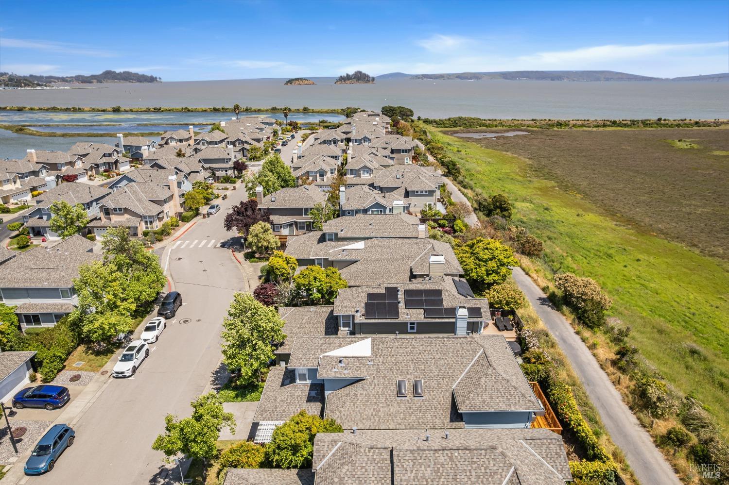 Detail Gallery Image 27 of 28 For 184 Baypoint Dr, San Rafael,  CA 94901 - 4 Beds | 3 Baths