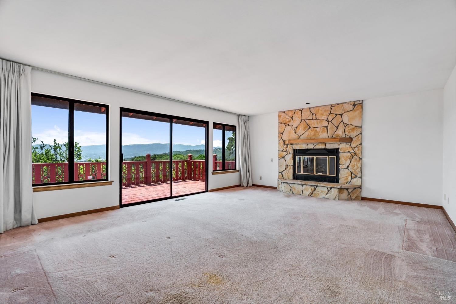 Detail Gallery Image 23 of 45 For 2319 Laguna Vista Dr, Novato,  CA 94945 - 3 Beds | 2/1 Baths