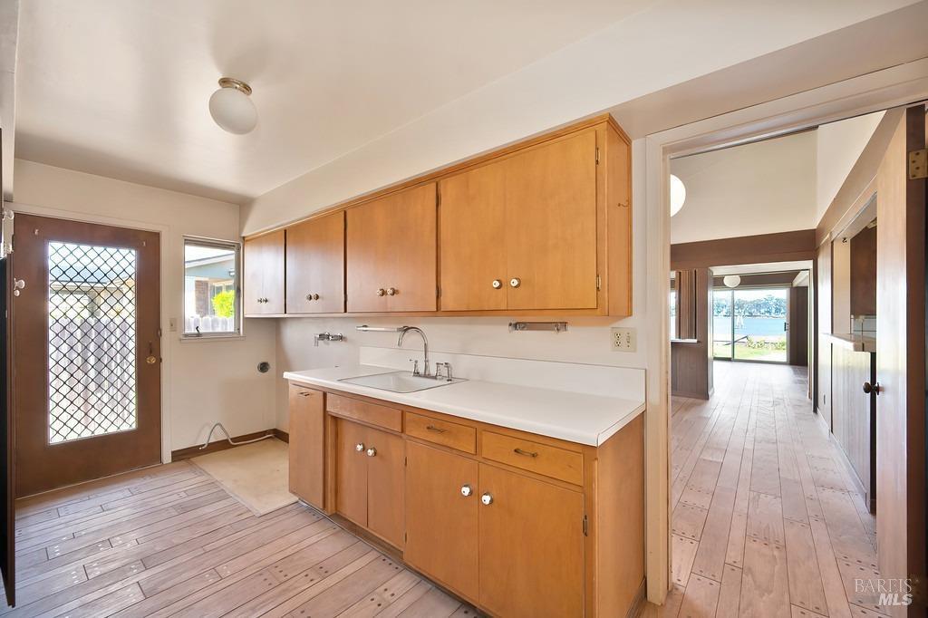 Detail Gallery Image 29 of 31 For 75 Edgewater Dr, Rio Vista,  CA 94571 - 3 Beds | 2/2 Baths