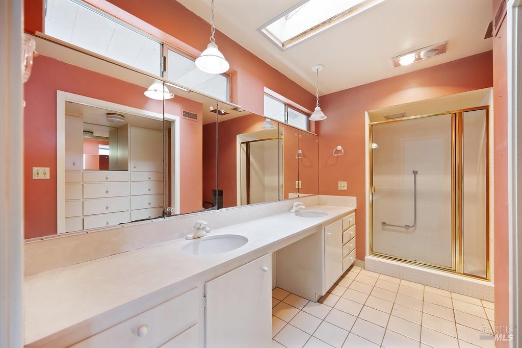 Detail Gallery Image 17 of 31 For 75 Edgewater Dr, Rio Vista,  CA 94571 - 3 Beds | 2/2 Baths