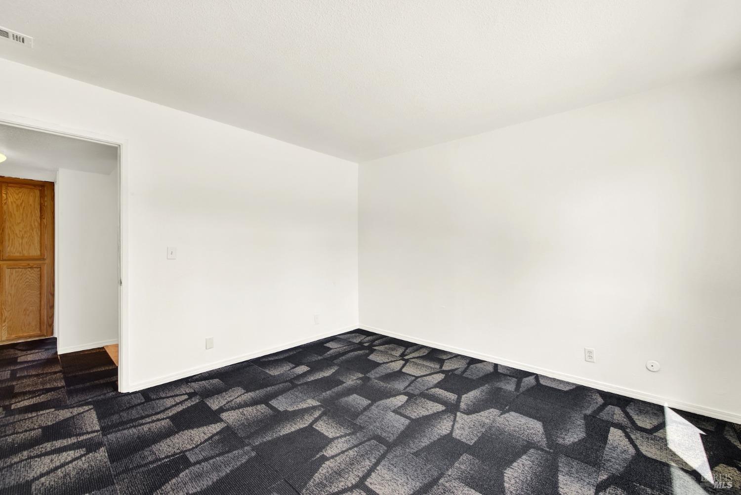 Detail Gallery Image 45 of 55 For 1402 Callen St #C,  Vacaville,  CA 95688 - 2 Beds | 1/1 Baths