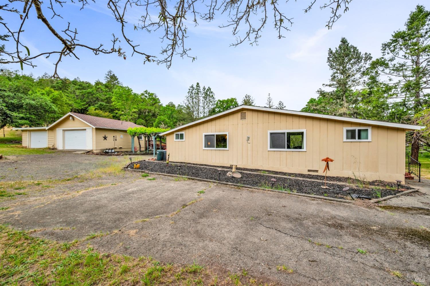 Detail Gallery Image 21 of 34 For 3091 Foothill Blvd, Calistoga,  CA 94515 - 3 Beds | 2 Baths