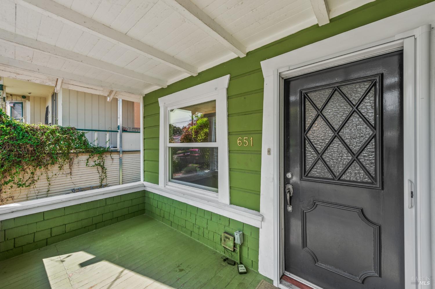 Detail Gallery Image 7 of 34 For 651 King St, Santa Rosa,  CA 95404 - 2 Beds | 2 Baths