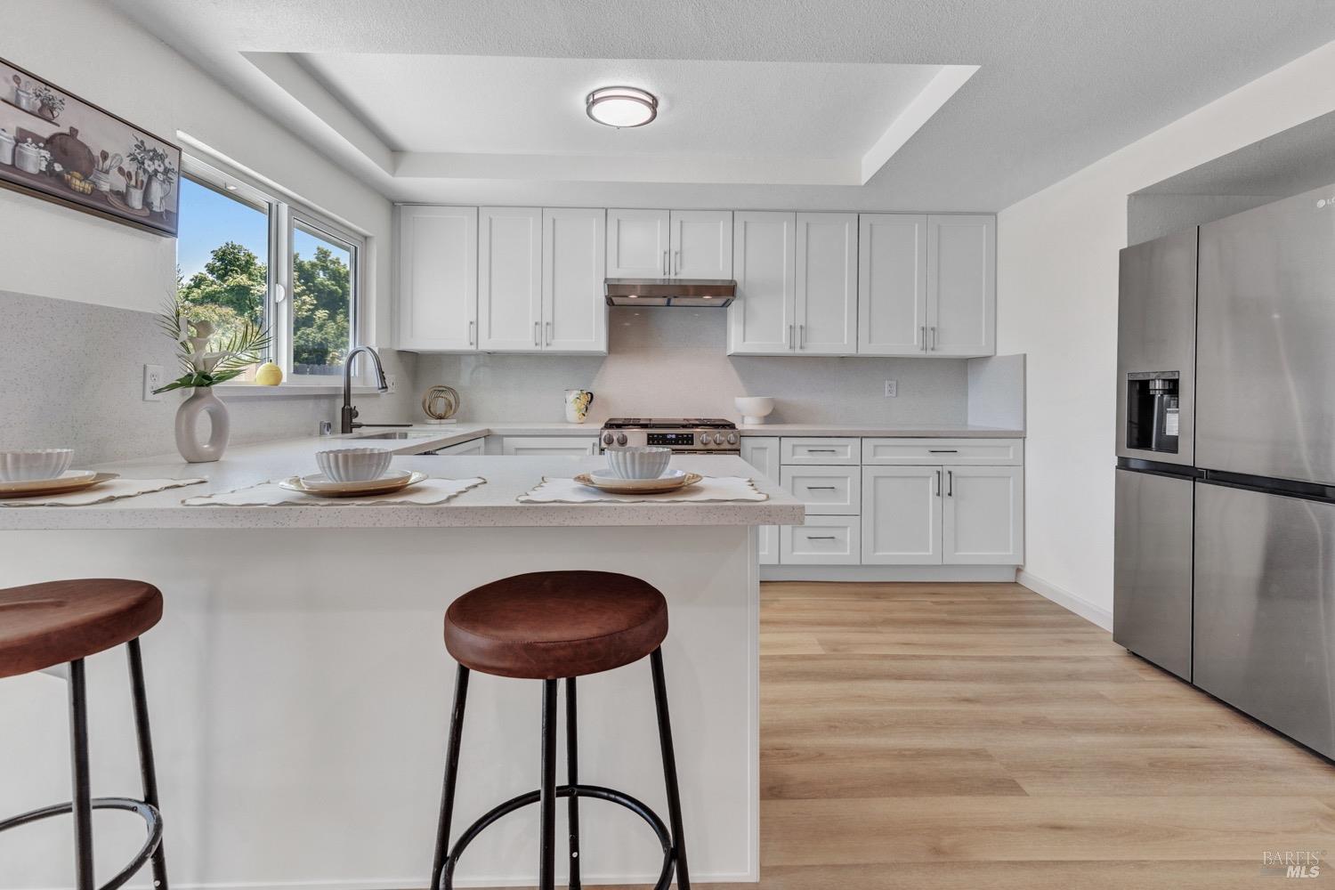 Detail Gallery Image 4 of 51 For 719 Seville Ln, Vacaville,  CA 95688 - 4 Beds | 2 Baths