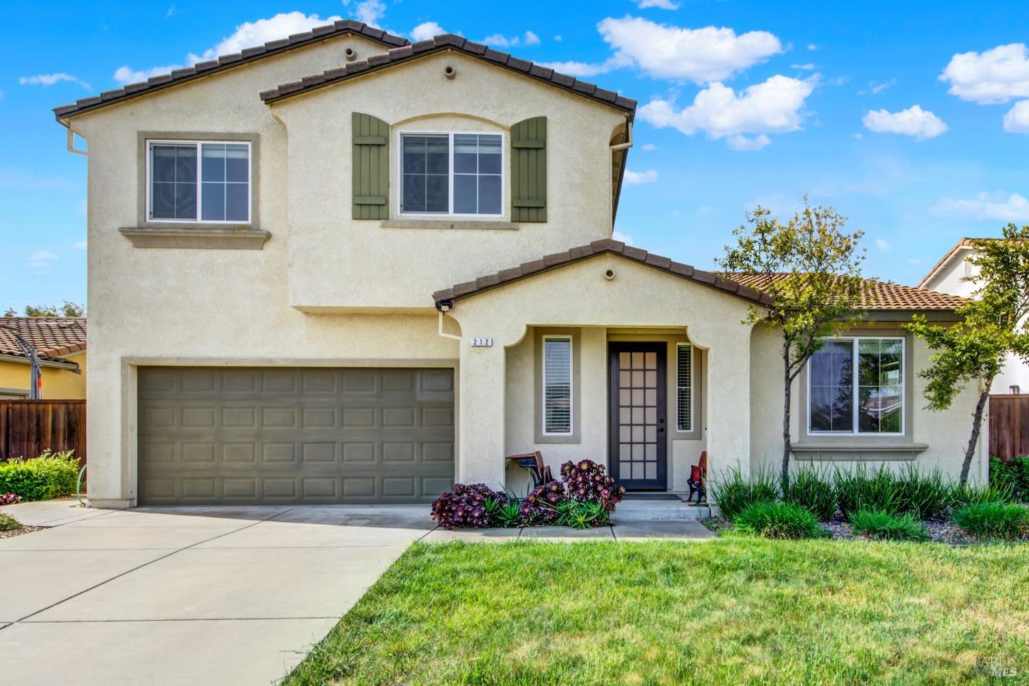 Detail Gallery Image 1 of 54 For 212 via Del Sol Unkn, Vacaville,  CA 95687 - 4 Beds | 3 Baths