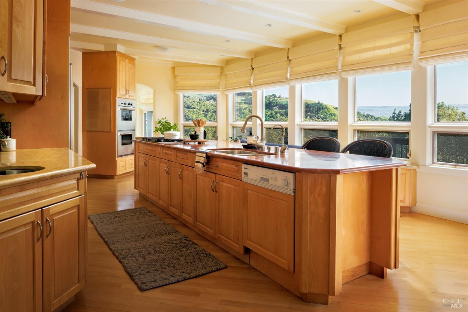 Detail Gallery Image 10 of 44 For 6710 Round Oak Rd, Penngrove,  CA 94951 - 4 Beds | 4/1 Baths