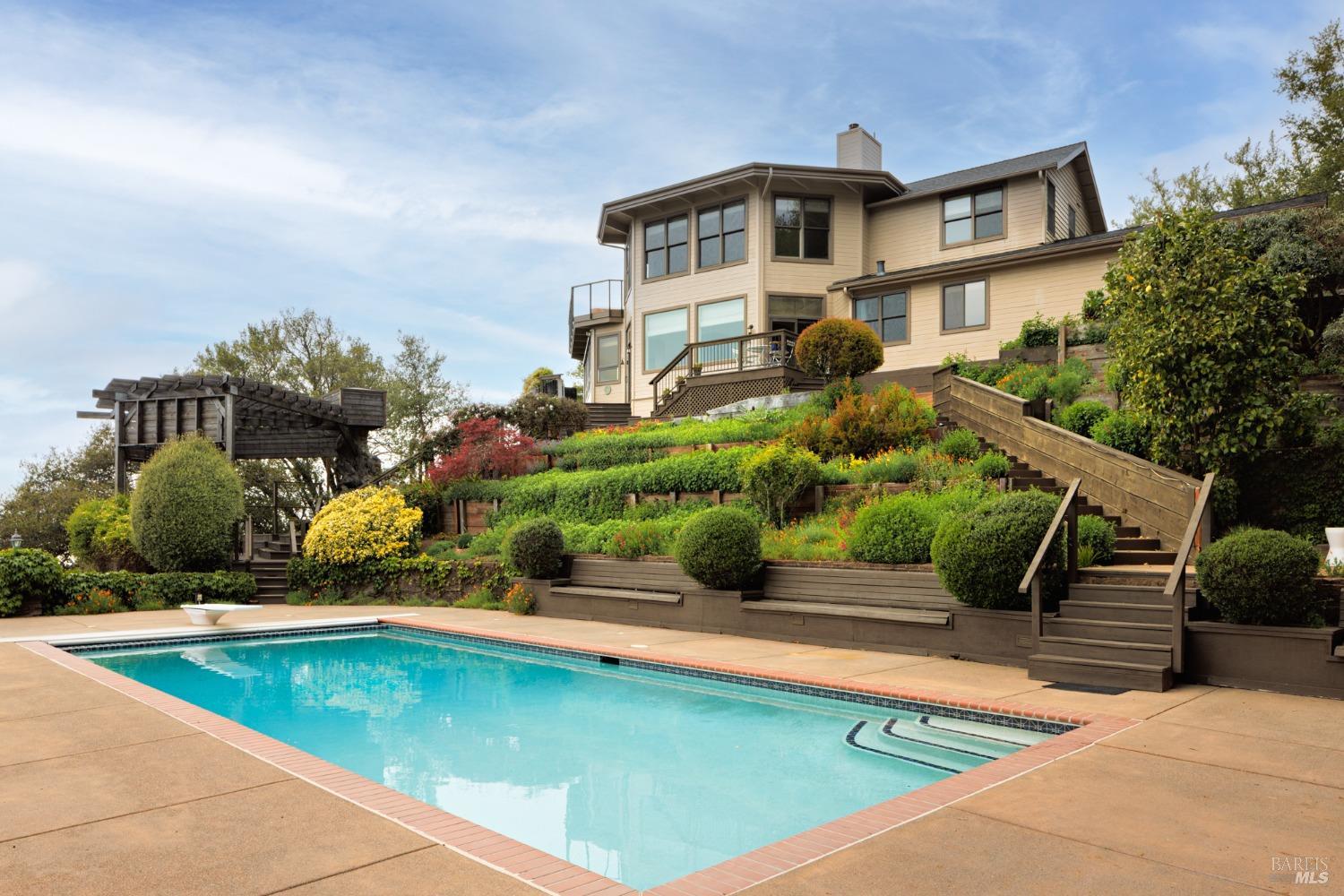 Detail Gallery Image 30 of 44 For 6710 Round Oak Rd, Penngrove,  CA 94951 - 4 Beds | 4/1 Baths