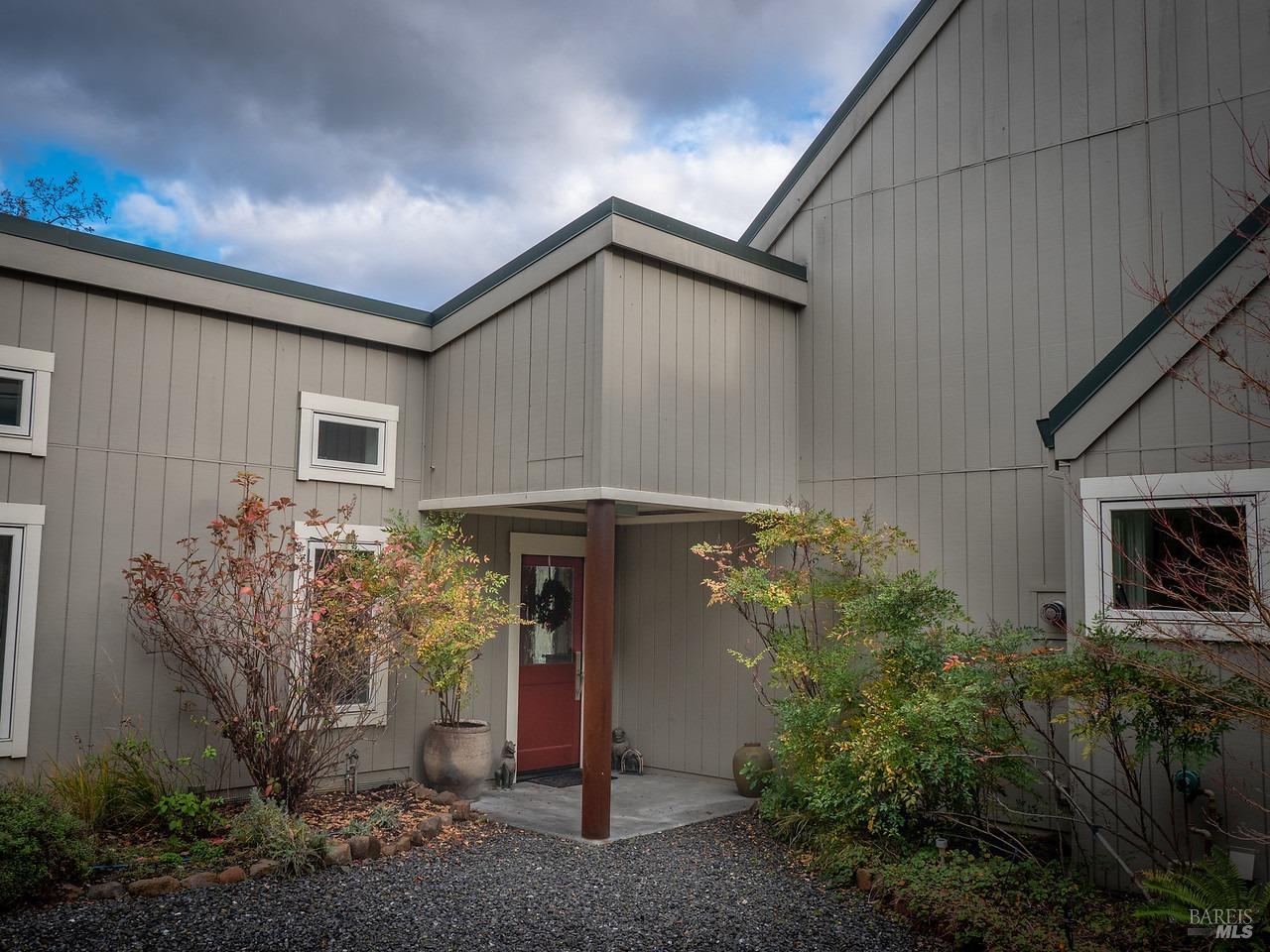 Detail Gallery Image 14 of 74 For 23078 Vineyard Rd, Geyserville,  CA 95441 - 3 Beds | 2 Baths