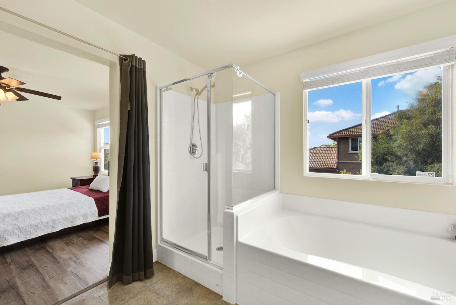 Detail Gallery Image 29 of 54 For 212 via Del Sol Unkn, Vacaville,  CA 95687 - 4 Beds | 3 Baths
