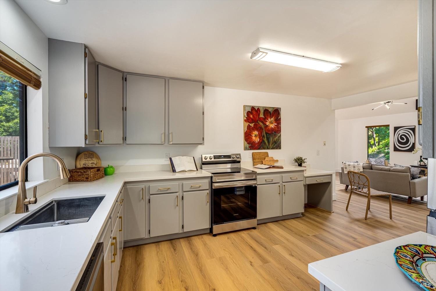 Detail Gallery Image 17 of 42 For 168 Ridgecrest Dr, Napa,  CA 94558 - 3 Beds | 2 Baths