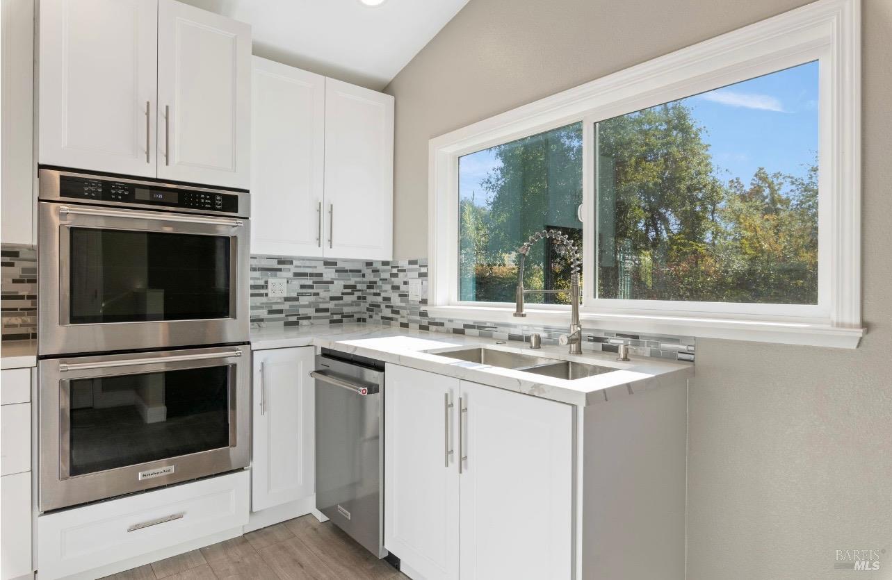 Detail Gallery Image 7 of 32 For 6741 Live Oak Dr, Kelseyville,  CA 95451 - 4 Beds | 3 Baths