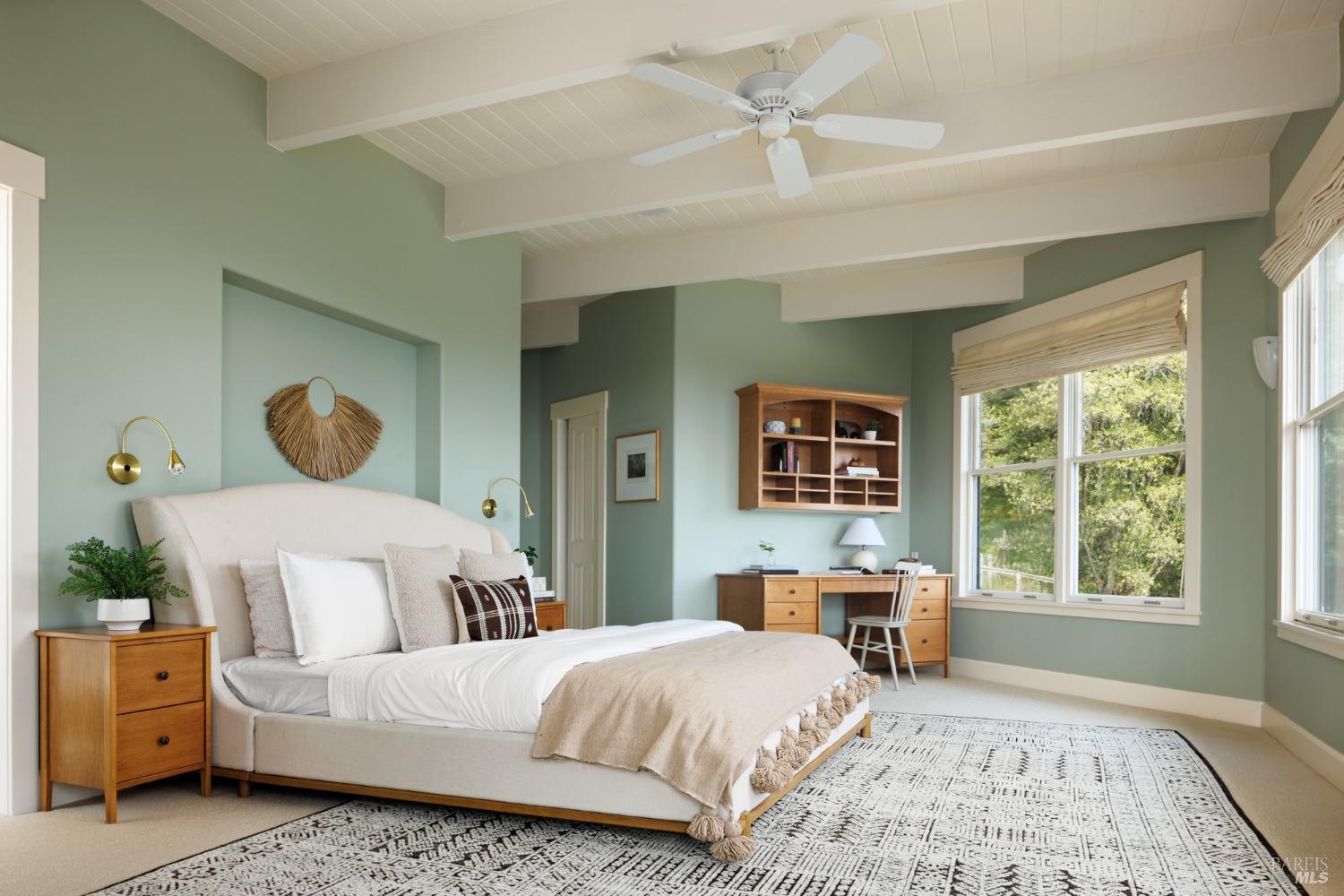 Detail Gallery Image 18 of 44 For 6710 Round Oak Rd, Penngrove,  CA 94951 - 4 Beds | 4/1 Baths
