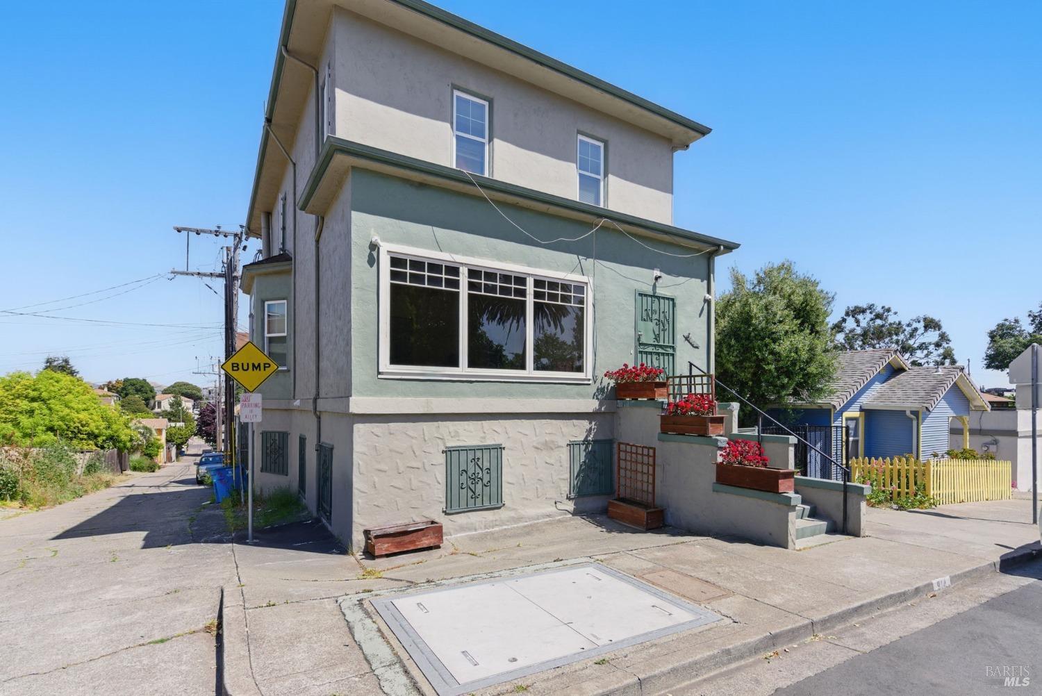 Detail Gallery Image 6 of 59 For 914 Sacramento St, Vallejo,  CA 94590 - – Beds | – Baths