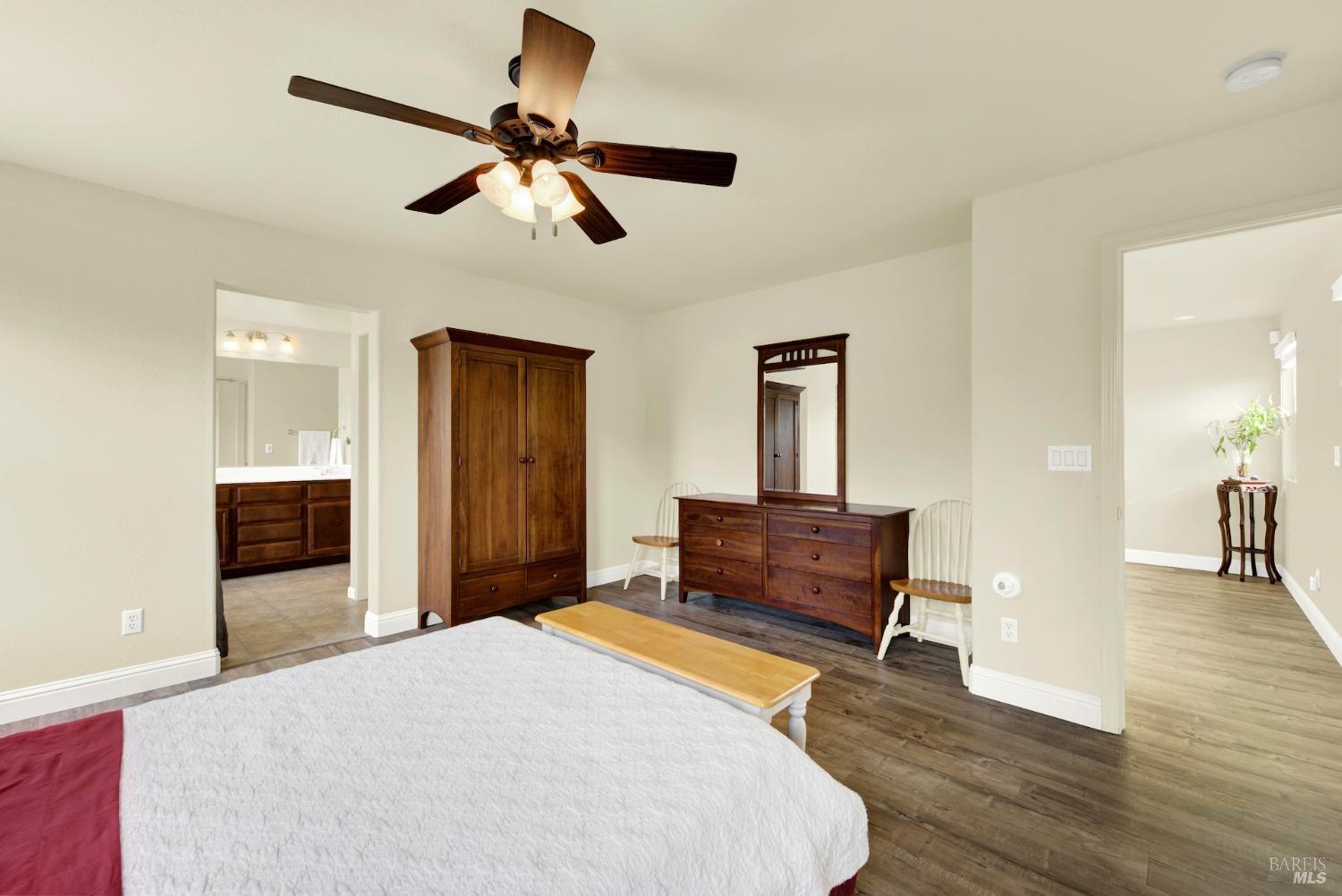 Detail Gallery Image 24 of 54 For 212 via Del Sol Unkn, Vacaville,  CA 95687 - 4 Beds | 3 Baths