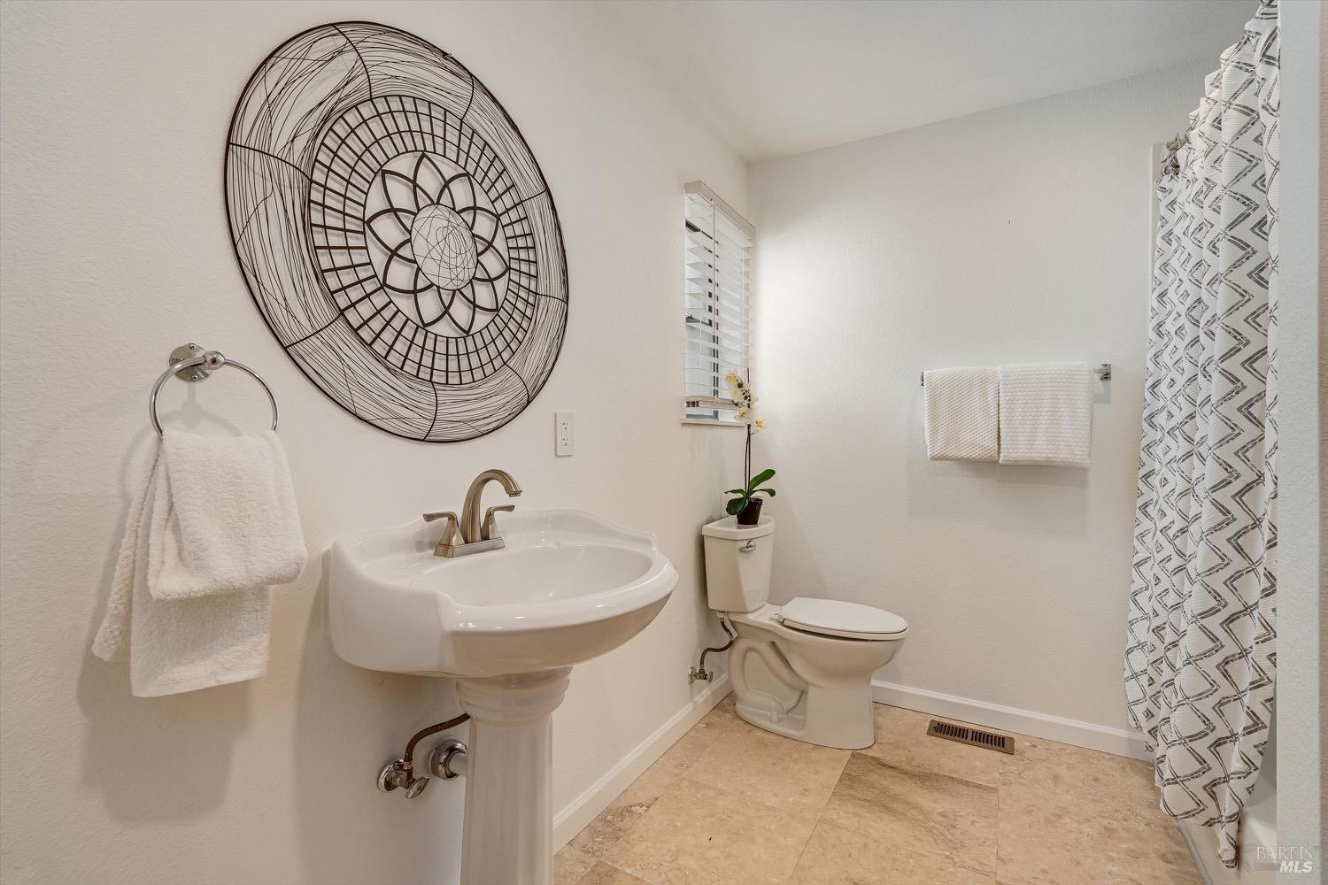 Detail Gallery Image 12 of 42 For 168 Ridgecrest Dr, Napa,  CA 94558 - 3 Beds | 2 Baths