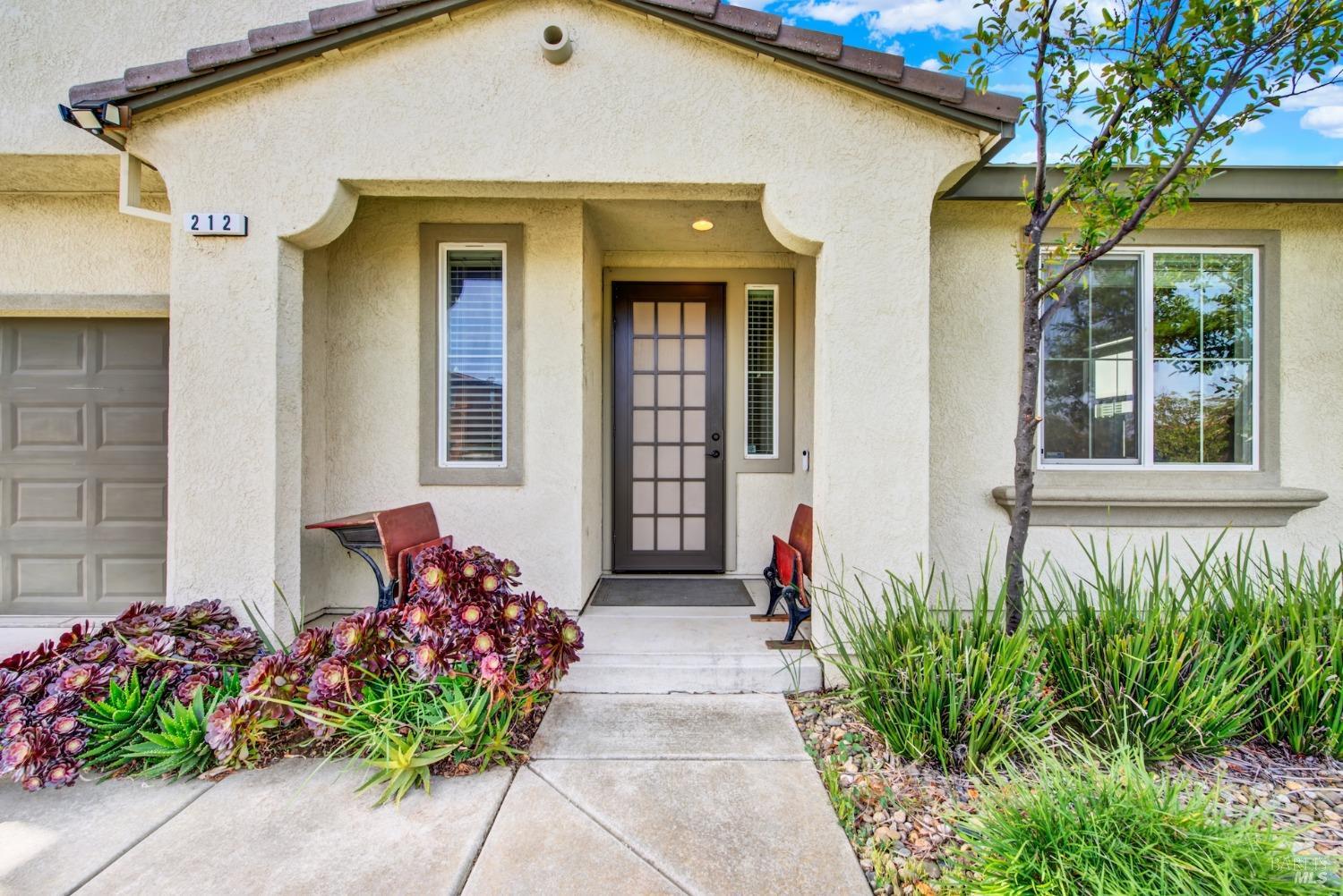 Detail Gallery Image 5 of 54 For 212 via Del Sol Unkn, Vacaville,  CA 95687 - 4 Beds | 3 Baths