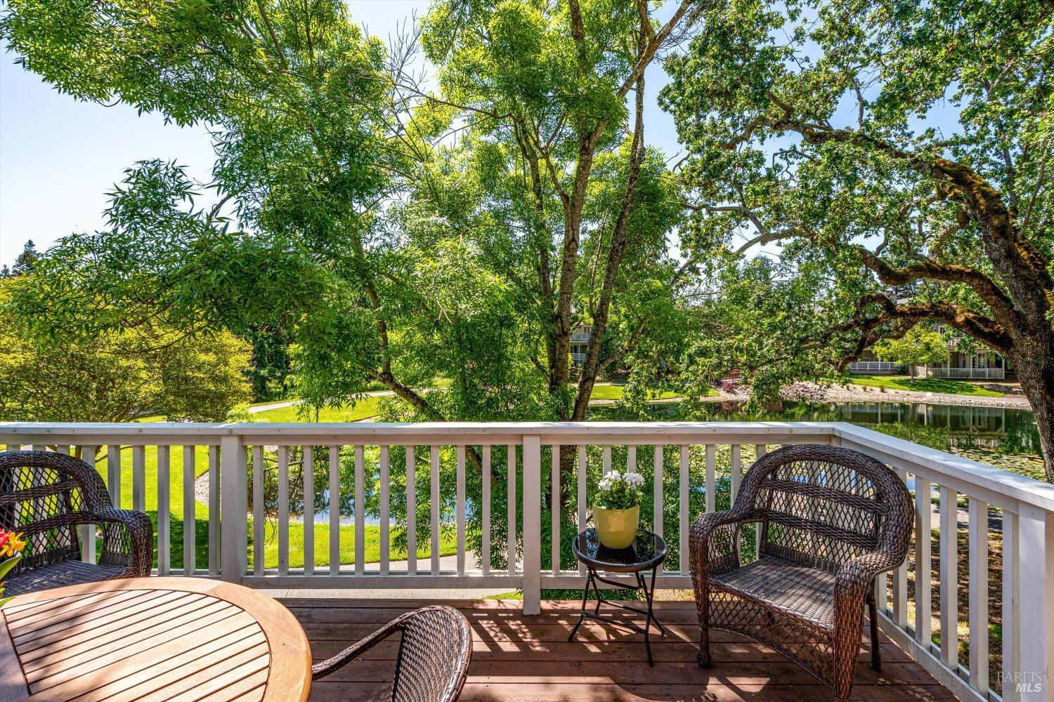 Detail Gallery Image 18 of 36 For 18120 Vassar Ct, Sonoma,  CA 95476 - 3 Beds | 3/1 Baths