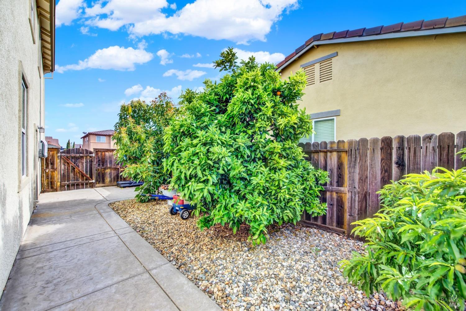 Detail Gallery Image 46 of 54 For 212 via Del Sol Unkn, Vacaville,  CA 95687 - 4 Beds | 3 Baths