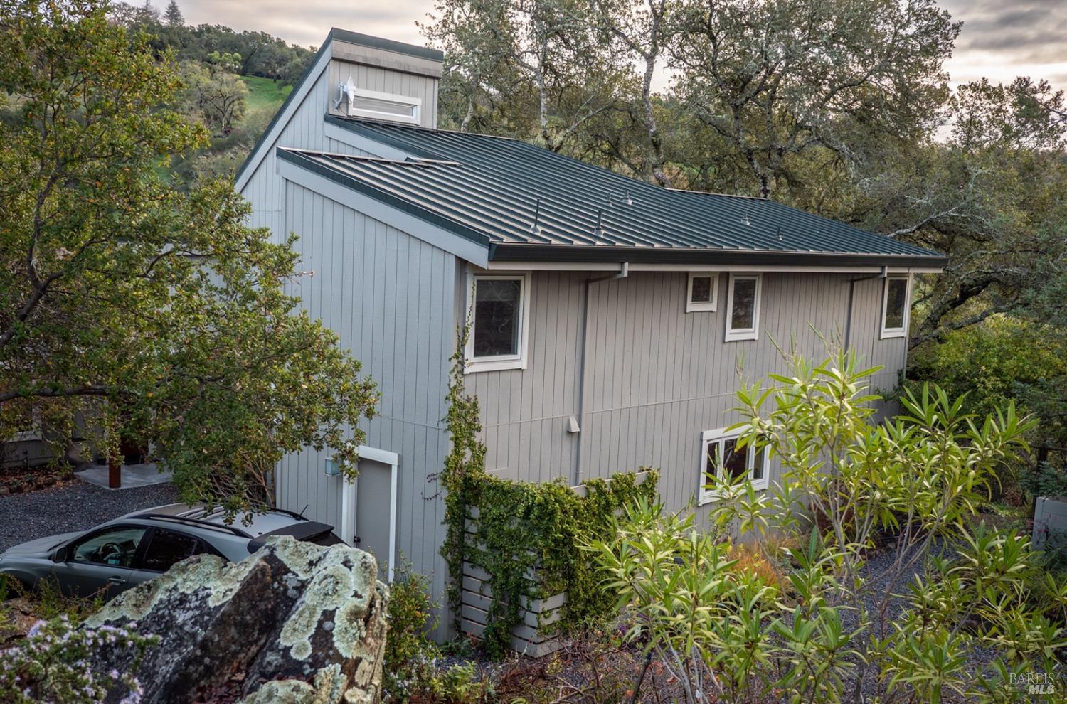 Detail Gallery Image 12 of 74 For 23078 Vineyard Rd, Geyserville,  CA 95441 - 3 Beds | 2 Baths