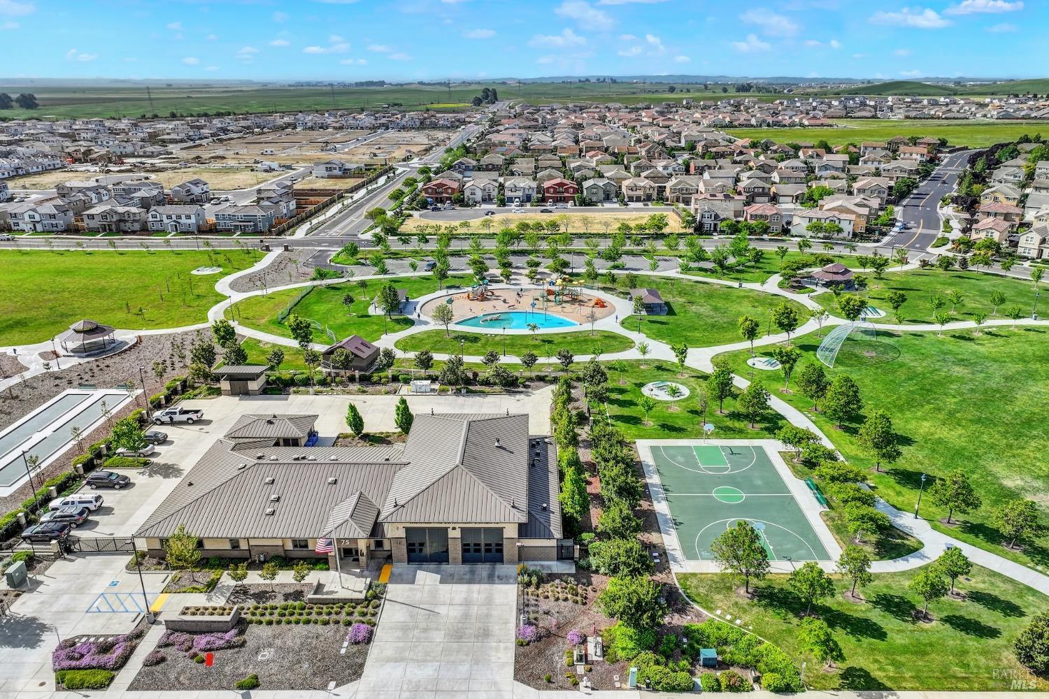Detail Gallery Image 47 of 54 For 212 via Del Sol Unkn, Vacaville,  CA 95687 - 4 Beds | 3 Baths