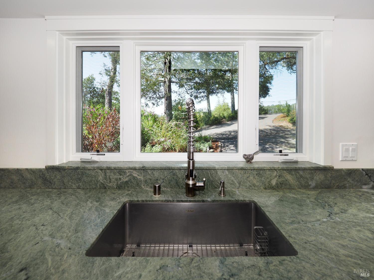 Detail Gallery Image 24 of 74 For 23078 Vineyard Rd, Geyserville,  CA 95441 - 3 Beds | 2 Baths