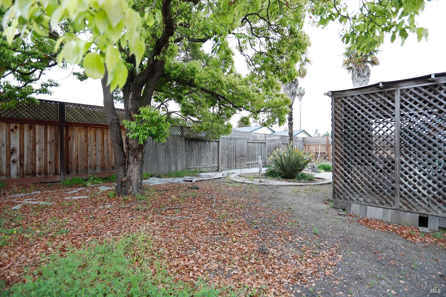 Detail Gallery Image 15 of 16 For 965 Eleanor Ave, Rohnert Park,  CA 94928 - 3 Beds | 1 Baths