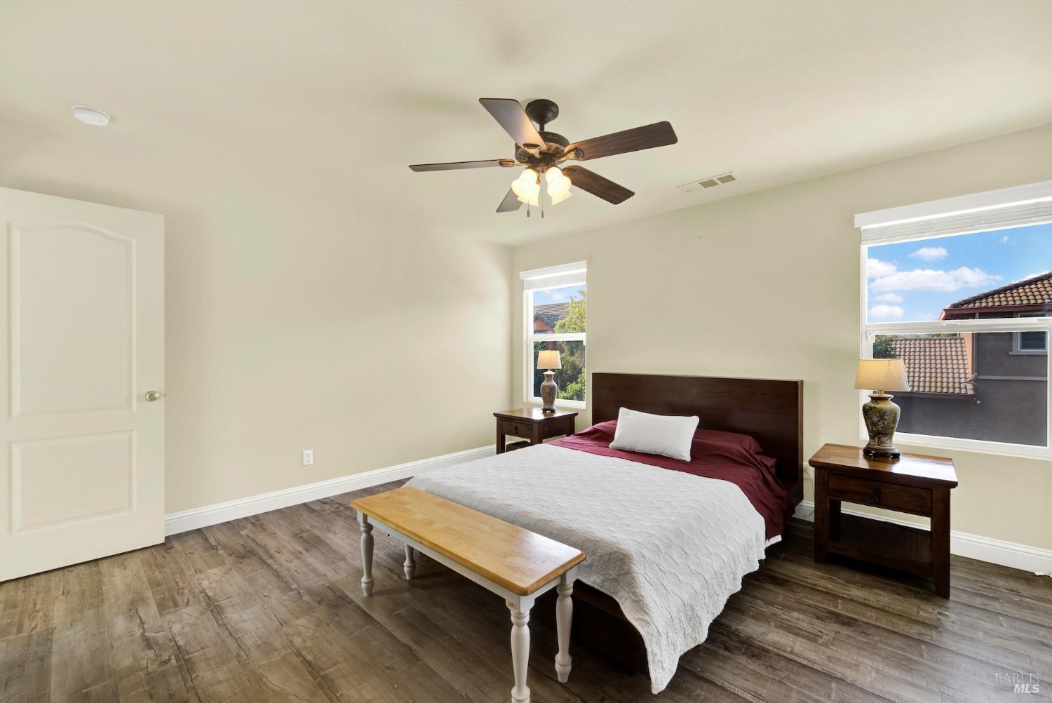 Detail Gallery Image 25 of 54 For 212 via Del Sol Unkn, Vacaville,  CA 95687 - 4 Beds | 3 Baths