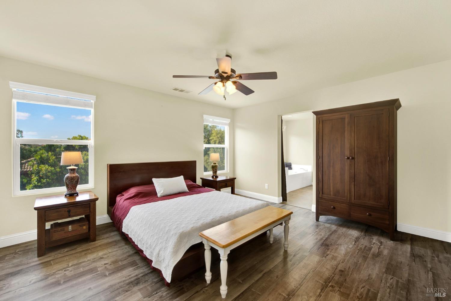 Detail Gallery Image 23 of 54 For 212 via Del Sol Unkn, Vacaville,  CA 95687 - 4 Beds | 3 Baths
