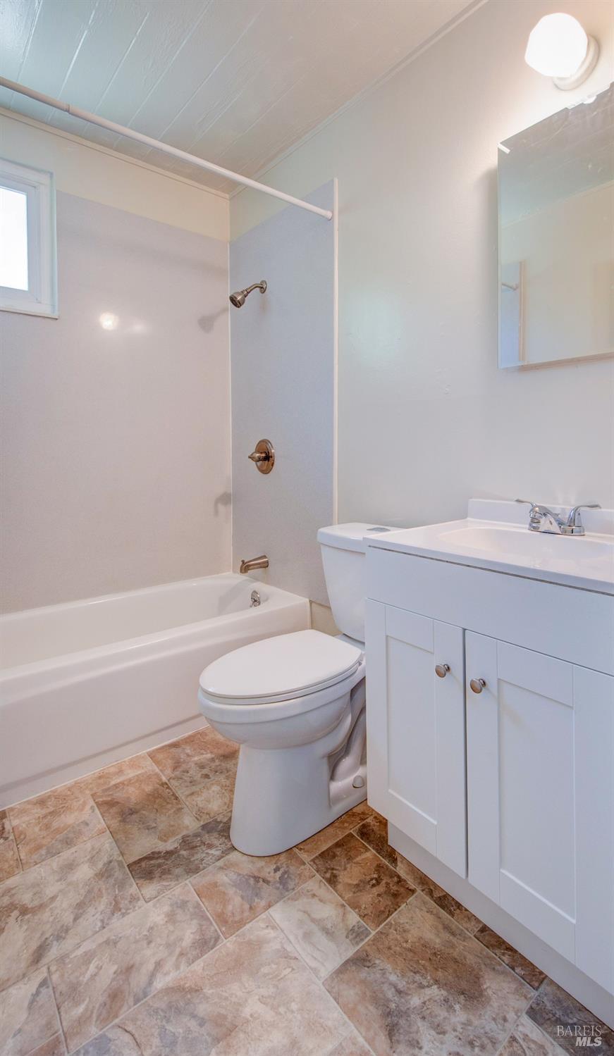 Detail Gallery Image 12 of 15 For 1450 Magazine St, Vallejo,  CA 94591 - 3 Beds | 1 Baths