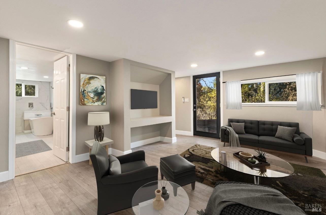 Detail Gallery Image 11 of 32 For 6741 Live Oak Dr, Kelseyville,  CA 95451 - 4 Beds | 3 Baths