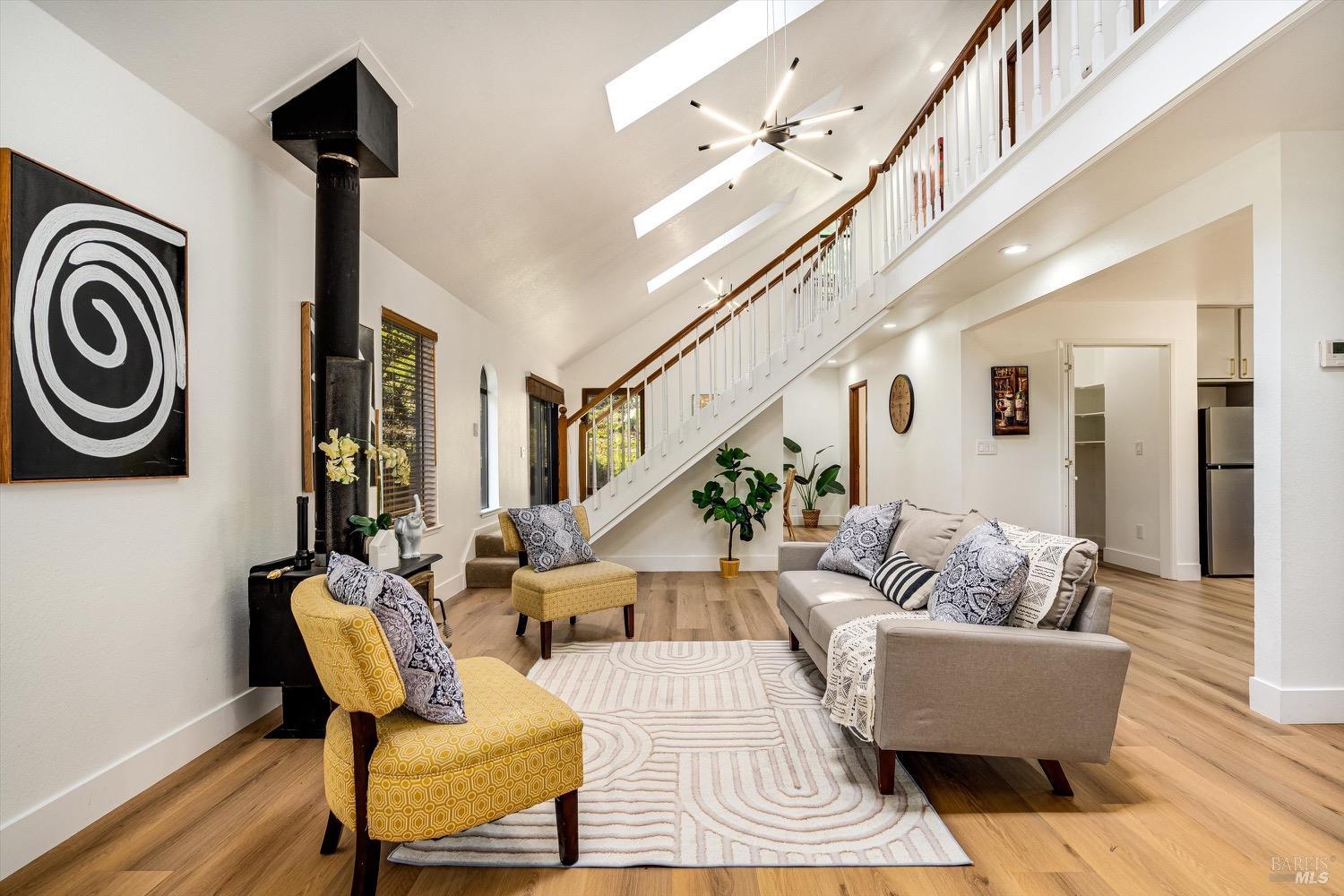 Detail Gallery Image 4 of 42 For 168 Ridgecrest Dr, Napa,  CA 94558 - 3 Beds | 2 Baths