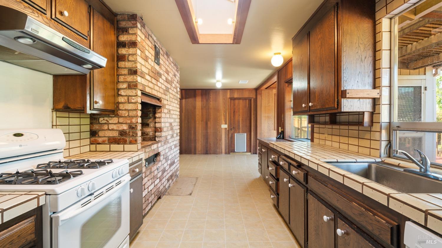 Detail Gallery Image 15 of 43 For 6285 Melita Rd, Santa Rosa,  CA 95409 - 3 Beds | 2 Baths