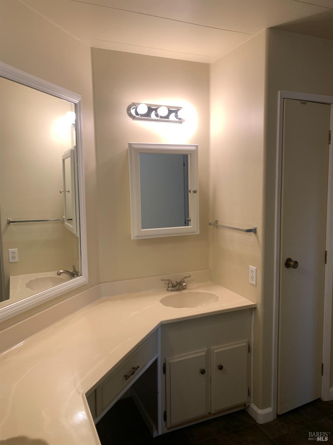 Detail Gallery Image 24 of 33 For 1800 South Main St 23, Lakeport,  CA 95453 - 2 Beds | 2 Baths