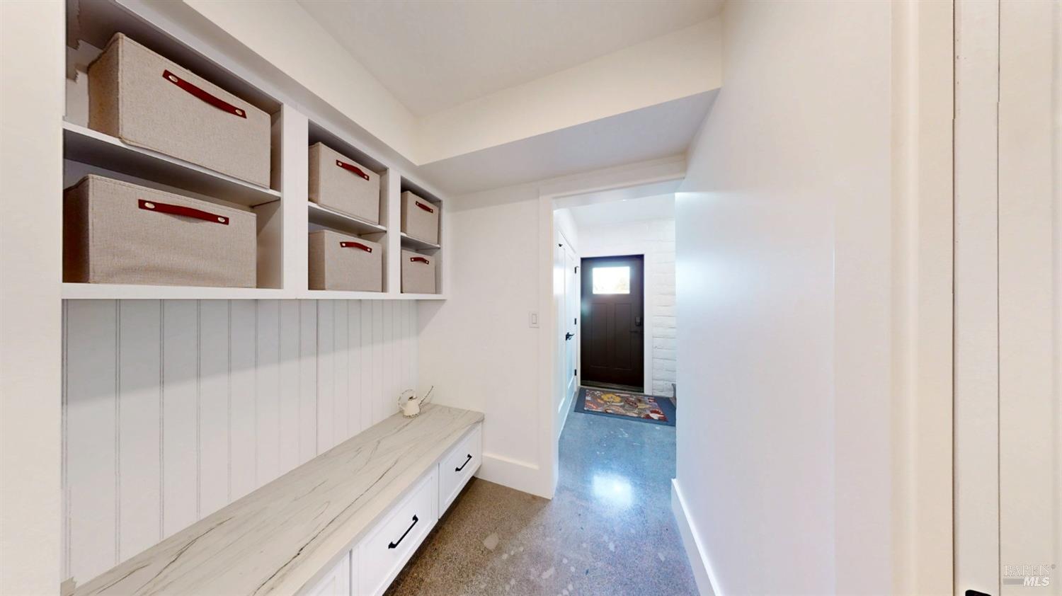Detail Gallery Image 33 of 95 For 3314 Gravenstein Hwy, Sebastopol,  CA 95472 - 7 Beds | 4/1 Baths