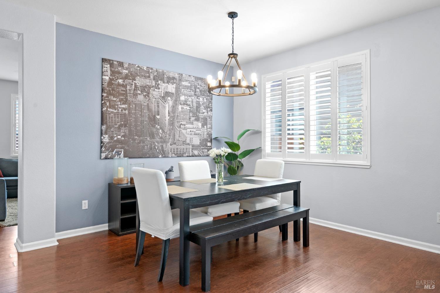 Detail Gallery Image 13 of 51 For 825 Hampton St, Vacaville,  CA 95687 - 4 Beds | 3/1 Baths