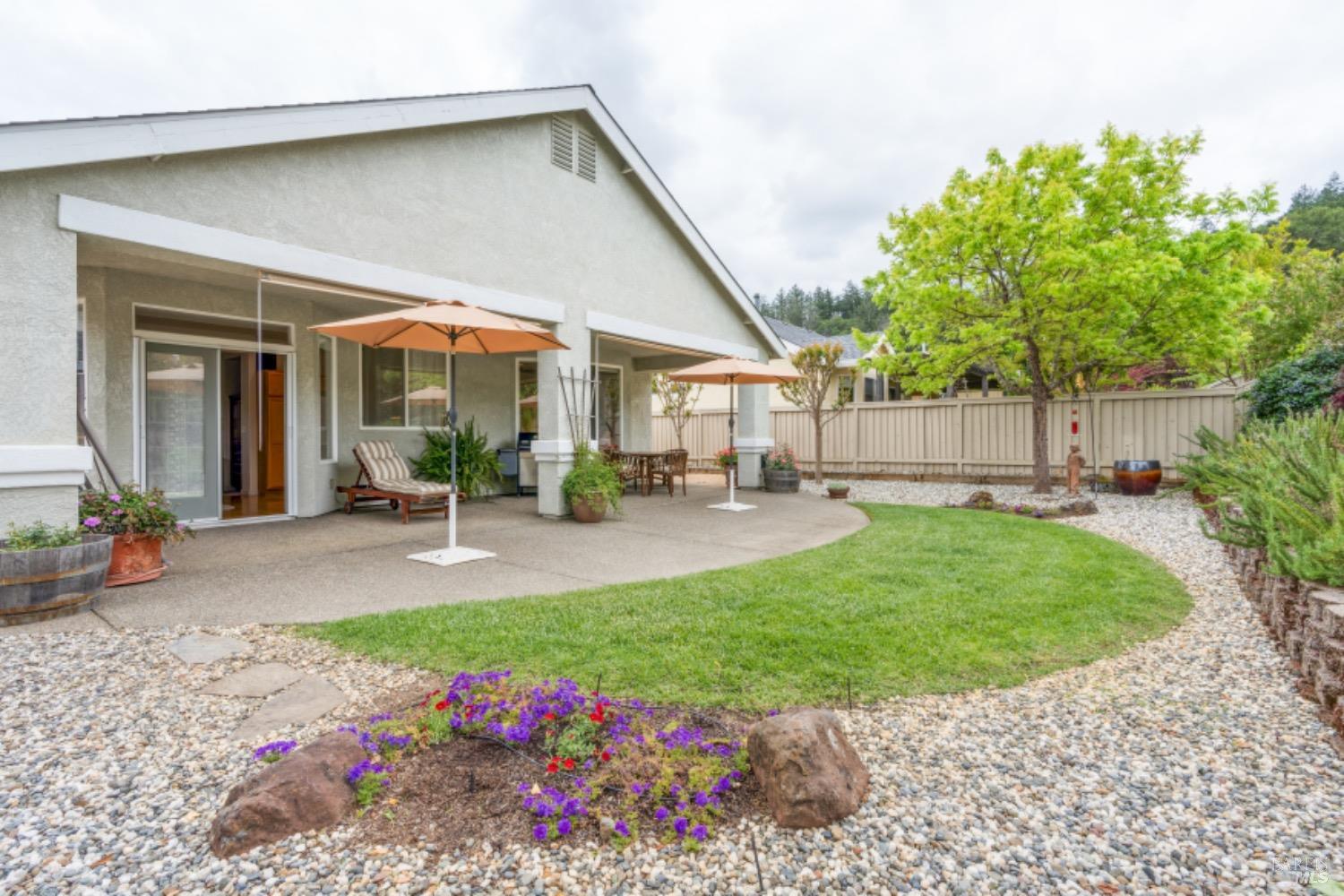 Detail Gallery Image 24 of 27 For 279 Red Mountain Dr, Cloverdale,  CA 95425 - 2 Beds | 2 Baths