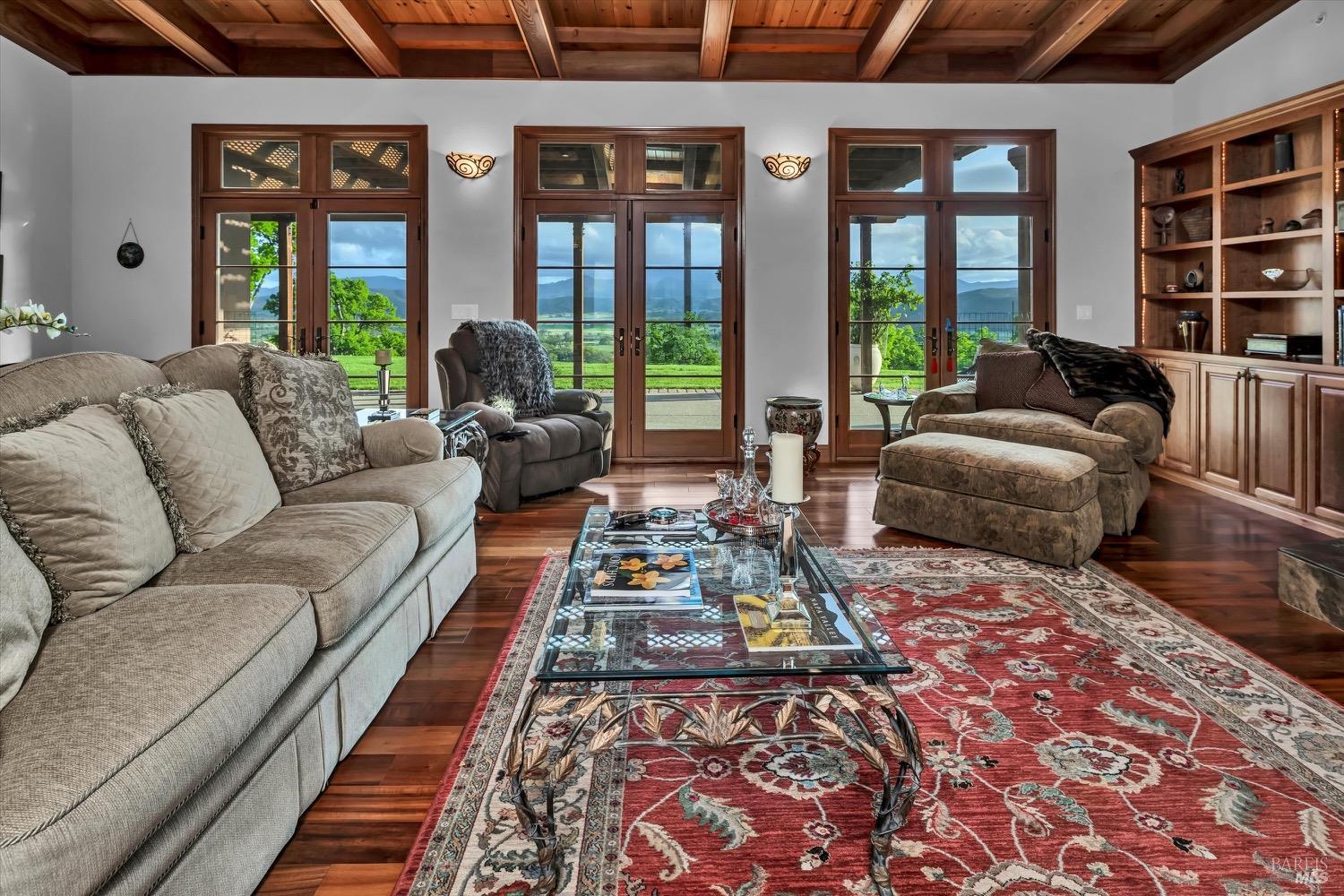 Detail Gallery Image 19 of 79 For 19255 Dallas Ct, Hidden Valley Lake,  CA 95467 - 4 Beds | 4/1 Baths
