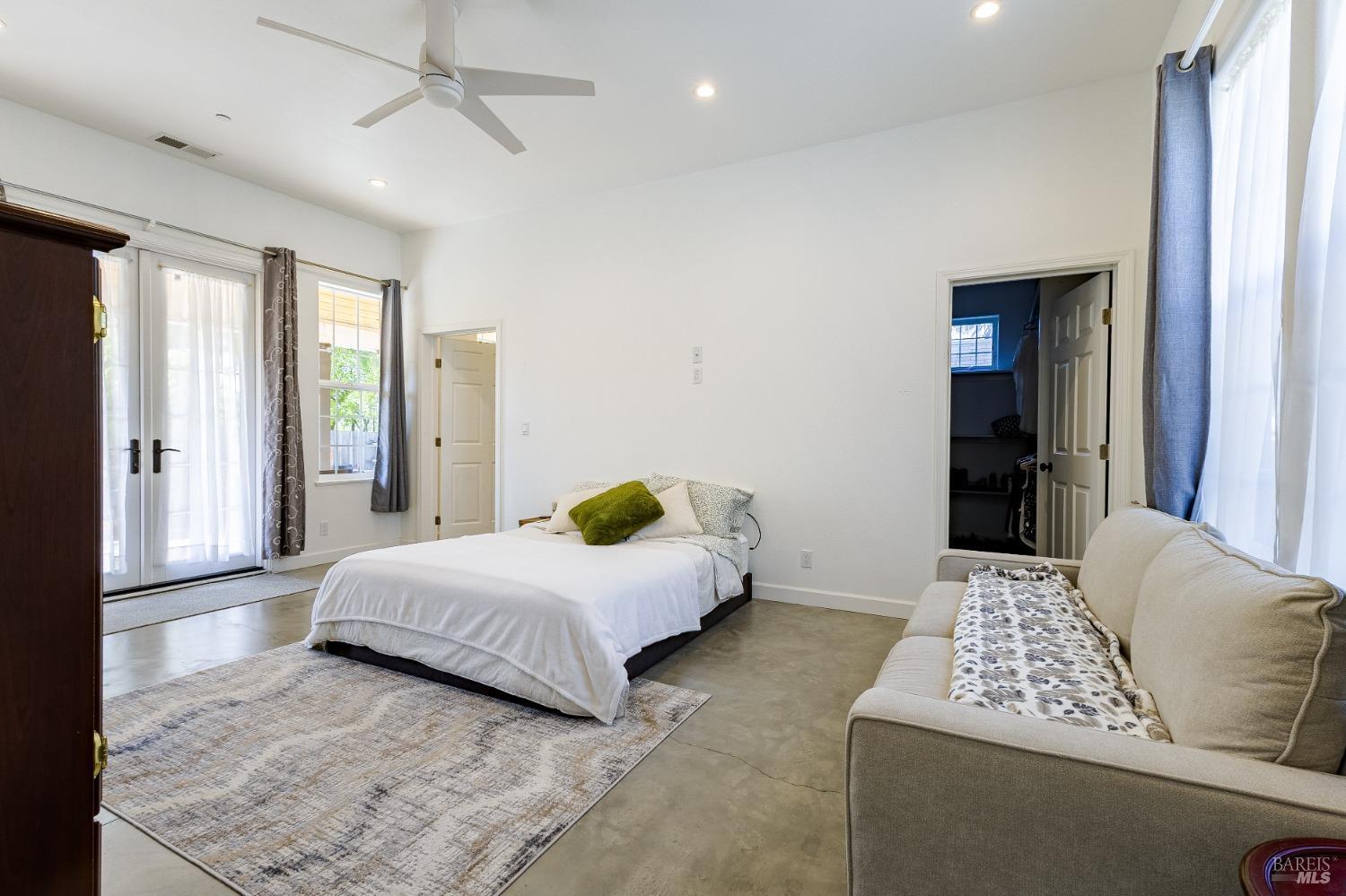 Detail Gallery Image 27 of 55 For 17080 Highway 12 Hwy, Sonoma,  CA 95476 - 2 Beds | 2 Baths