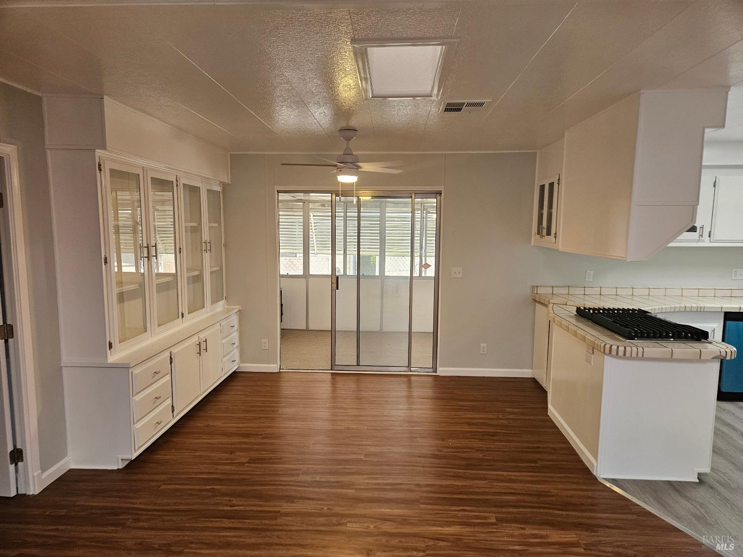 Detail Gallery Image 5 of 33 For 111 Estrella Dr 111, Santa Rosa,  CA 95403 - 3 Beds | 2 Baths