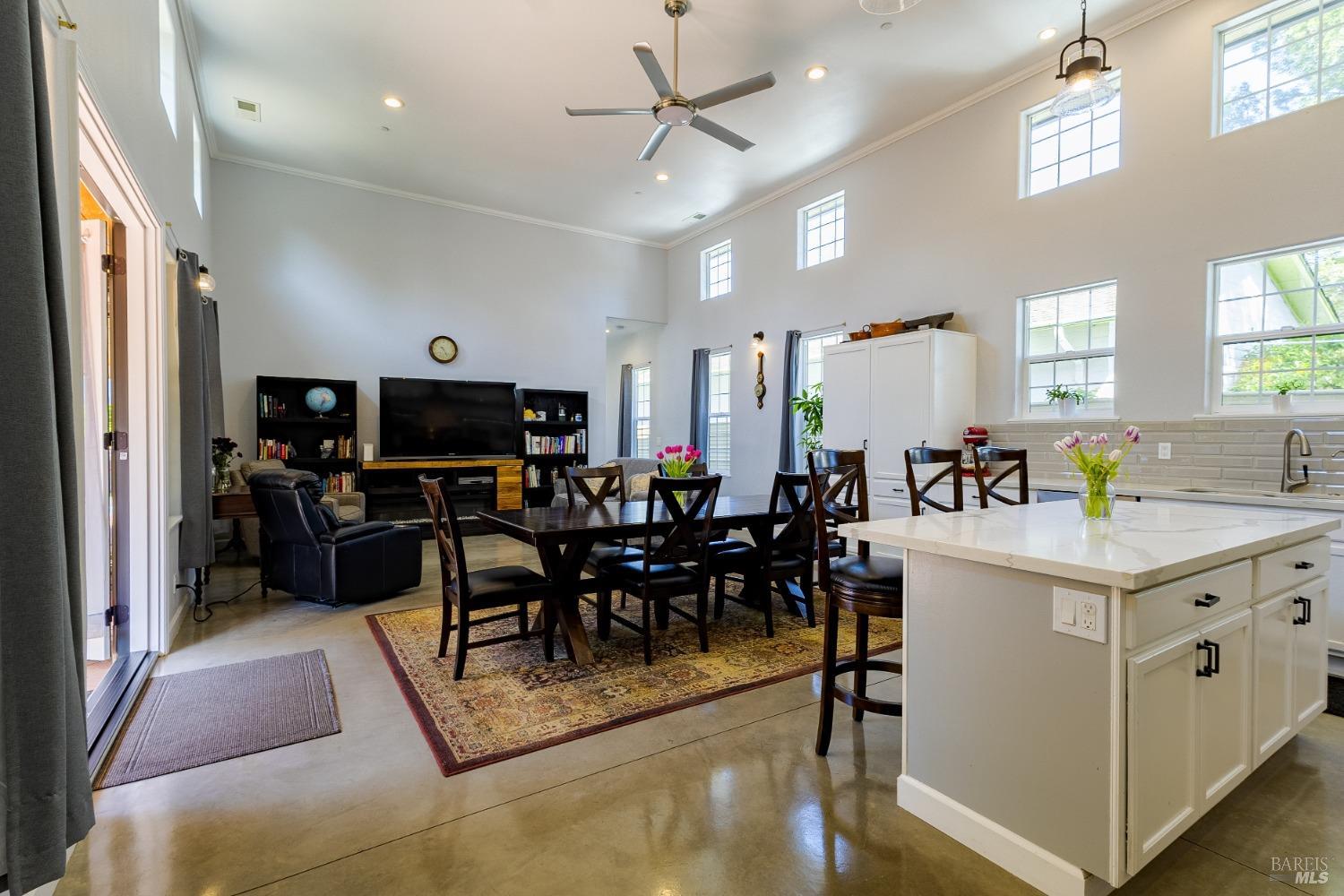 Detail Gallery Image 22 of 55 For 17080 Highway 12 Hwy, Sonoma,  CA 95476 - 2 Beds | 2 Baths