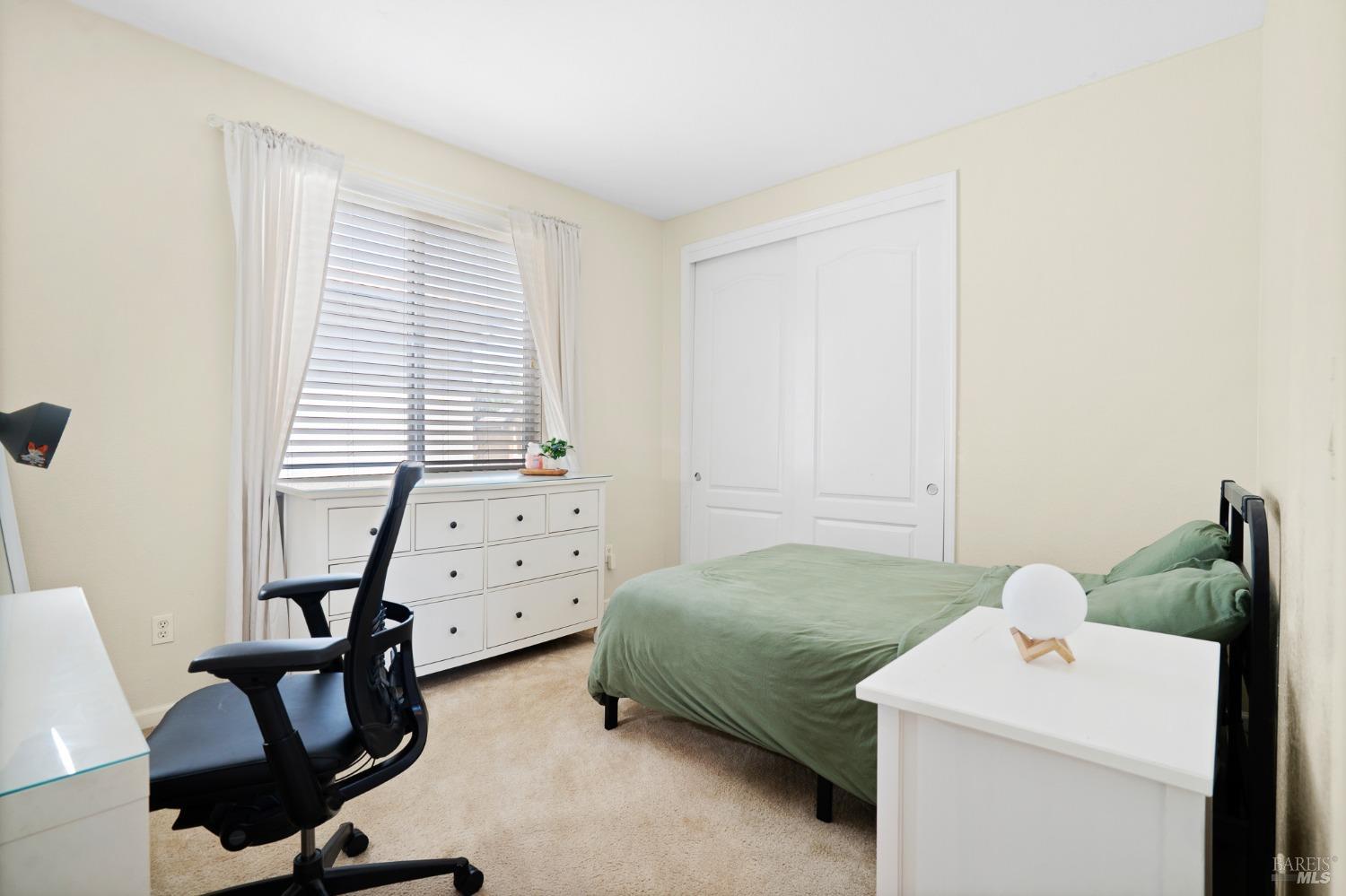 Detail Gallery Image 35 of 51 For 825 Hampton St, Vacaville,  CA 95687 - 4 Beds | 3/1 Baths