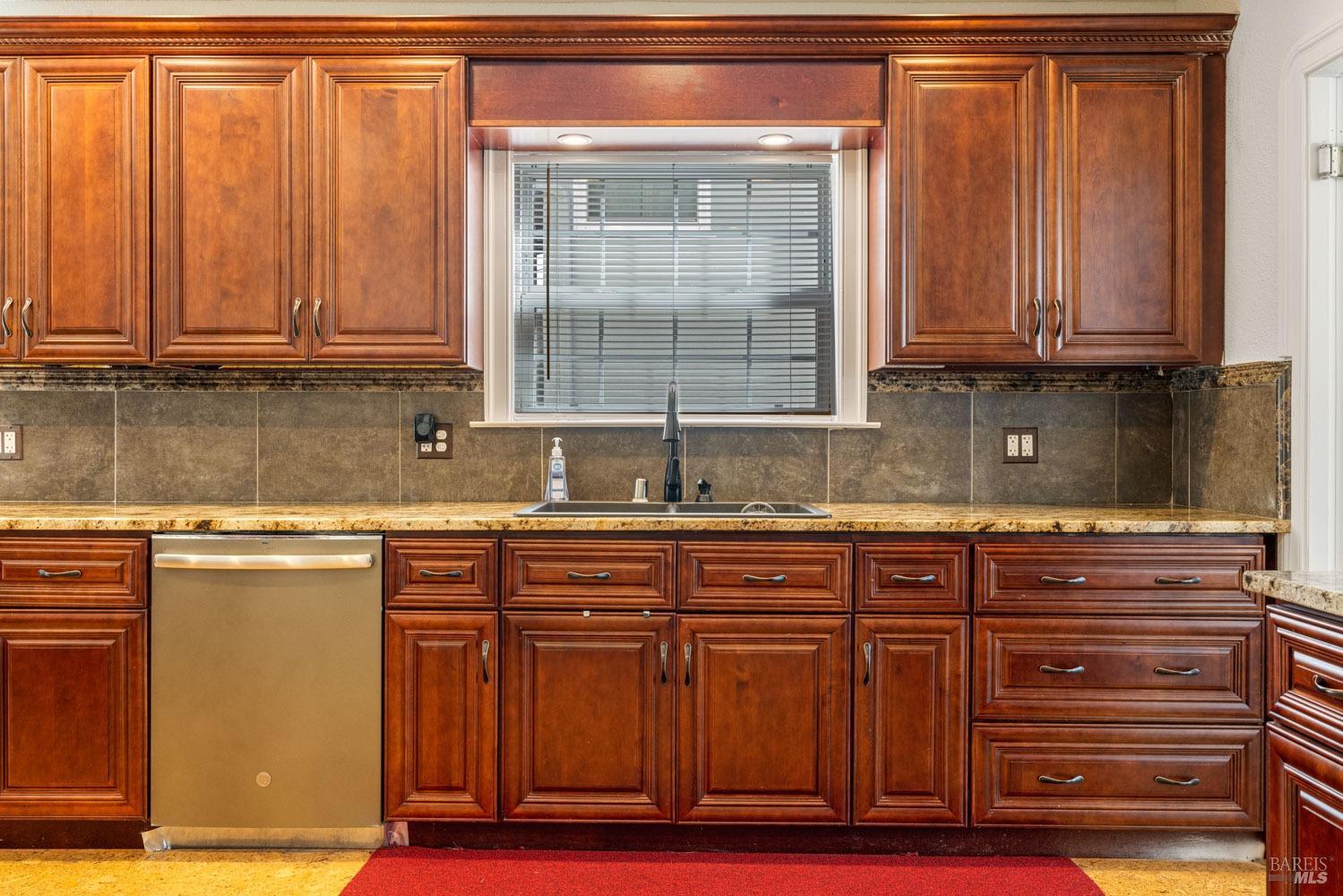 Gordon Street, Vallejo, California image 16
