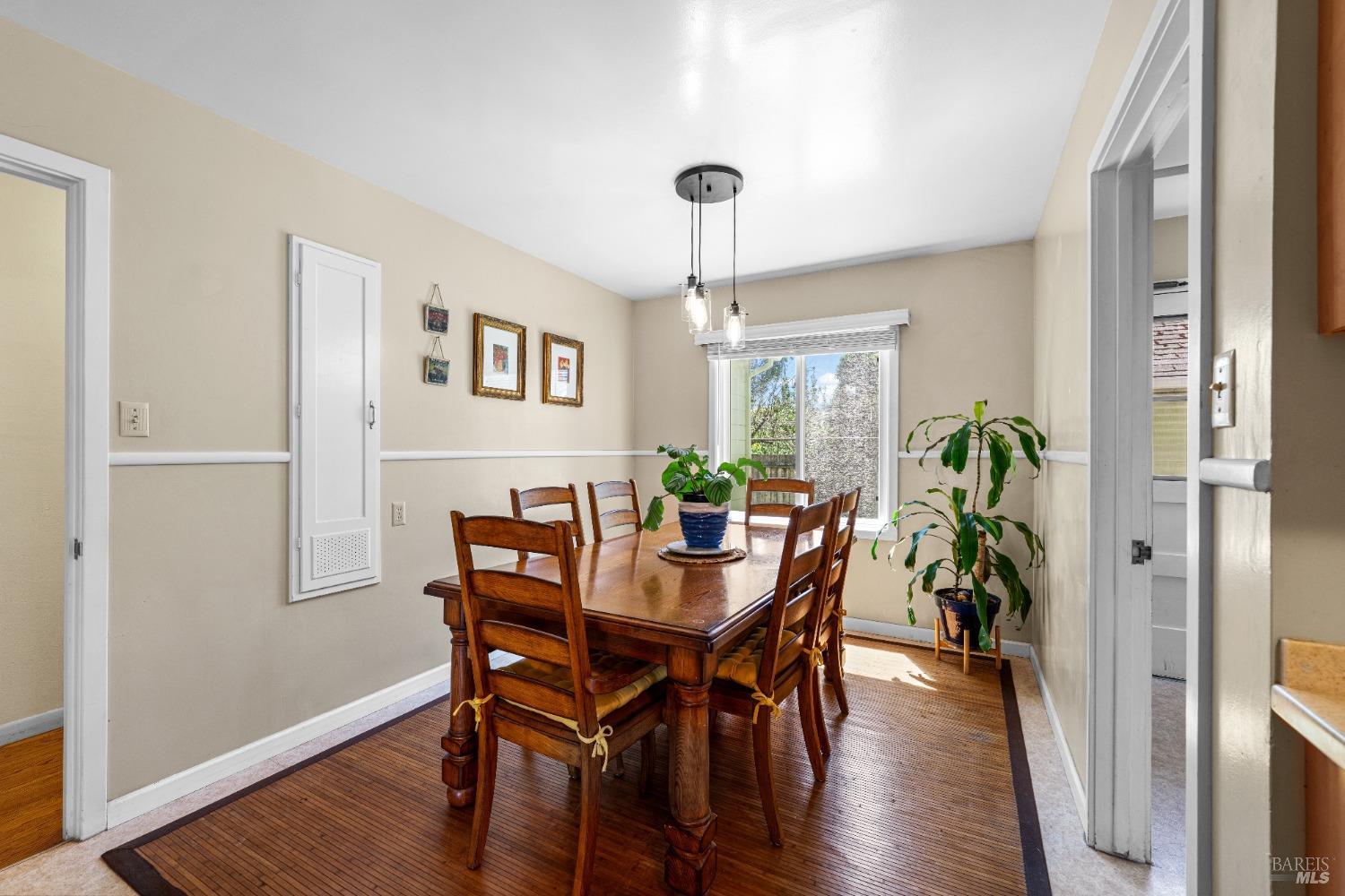 Detail Gallery Image 10 of 18 For 312 Benton St, Santa Rosa,  CA 95401 - 3 Beds | 1/1 Baths
